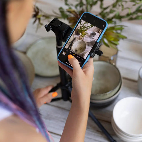 SelfieTrip – Tripé Retrátil 1,7m com Controle Bluetooth